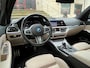 BMW 3-Serie Touring 330e M-Sport | BMW Individual | Panoramadak | HiFi System | Trekhaak | Comfort Access | Carbon Int. | SOH 93%