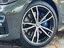 BMW 3-Serie Touring 330e M-Sport | BMW Individual | Panoramadak | HiFi System | Trekhaak | Comfort Access | Carbon Int. | SOH 93%