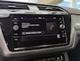 Volkswagen Touran 1.5 TSI Comfortline Business 7p - Alcantara Massage Navi Cruise Stoelverw.