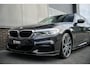 BMW 5-Serie Touring 540i 340 pk xDrive High Executive M-Sportpakket / Pano-Dak/ Bowers&Wilkins/ Massage/ Head-Up/ Soft-Close/ Adap.Ond./ Nappa-Leder/ Adap.Cruise/ Stoel.Verw/ Stuur-Verw/ Trekhaak/ 20'' LMV