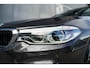 BMW 5-Serie Touring 540i 340 pk xDrive High Executive M-Sportpakket / Pano-Dak/ Bowers&Wilkins/ Massage/ Head-Up/ Soft-Close/ Adap.Ond./ Nappa-Leder/ Adap.Cruise/ Stoel.Verw/ Stuur-Verw/ Trekhaak/ 20'' LMV