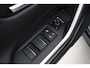 Toyota RAV4 2.5 Hybrid First Edition | Trekhaak | Dodehoek detectie | Navigatie | Apple Carplay / Android Auto | Keyless | Adaptive Cruise | Clima | Parkeersensoren voor/achter | Camera | LED | 18 inch