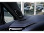 Volkswagen Touareg 3.0 TSi eHybrid 4MOTION R design | Luchtvering | Panoramisch schuifdak | Adaptieve Cruise Control | Head-up display | Soft close portieren | Leder "Puglia" "R-logo' zwart/ blauwe stikking |