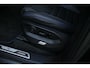 Volkswagen Touareg 3.0 TSi eHybrid 4MOTION R design | Luchtvering | Panoramisch schuifdak | Adaptieve Cruise Control | Head-up display | Soft close portieren | Leder "Puglia" "R-logo' zwart/ blauwe stikking |