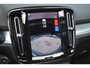 Volvo XC40 B4 Plus Dark | Panoramadak | Trekhaak | Verwarmbare voorstoelen, stuurwiel en voorruit | Premium audio by Harman Kardon | Apple carplay/Anrdoid auto | Adaptieve cruise control