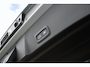 Volvo XC40 B4 Plus Dark | Panoramadak | Trekhaak | Verwarmbare voorstoelen, stuurwiel en voorruit | Premium audio by Harman Kardon | Apple carplay/Anrdoid auto | Adaptieve cruise control