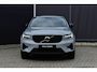 Volvo XC40 B4 Plus Dark | Panoramadak | Trekhaak | Verwarmbare voorstoelen, stuurwiel en voorruit | Premium audio by Harman Kardon | Apple carplay/Anrdoid auto | Adaptieve cruise control
