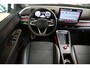 Volkswagen T-Roc 1.5 eTSI R-Line LED | Keyless | Navi | AWB 100% (Dealer) onderhouden label