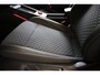 Volkswagen T-Roc 1.5 eTSI R-Line LED | Keyless | Navi | AWB 100% (Dealer) onderhouden label