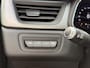 Renault Captur 1.3 TCe 140 Intens | Trekhaak | Stoel & stuur verwarming | Bose Audio | Voorruit verwarming | Navigatie groot |