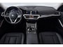 BMW 3-Serie 320i High Executive (PANORAMADAK, DEALER ONDERHOUDEN, STUUR-/STOELVERWARMING, SFEERVERLICHTING)