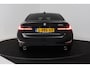 BMW 3-Serie 320i High Executive (PANORAMADAK, DEALER ONDERHOUDEN, STUUR-/STOELVERWARMING, SFEERVERLICHTING)