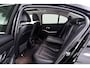 BMW 3-Serie 320i High Executive (PANORAMADAK, DEALER ONDERHOUDEN, STUUR-/STOELVERWARMING, SFEERVERLICHTING)