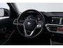BMW 3-Serie 320i High Executive (PANORAMADAK, DEALER ONDERHOUDEN, STUUR-/STOELVERWARMING, SFEERVERLICHTING)