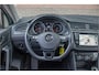 Volkswagen Tiguan 1.4 TSI Connected Series, 63.000km NAP, R-Line, Carplay, Lane Assist, PDC, Navigatie, DAB+.