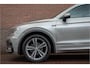 Volkswagen Tiguan 1.4 TSI Connected Series, 63.000km NAP, R-Line, Carplay, Lane Assist, PDC, Navigatie, DAB+.