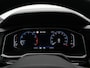 Volkswagen Polo R-Line 1.0 TSI 95 PK | LED Matrix IQ | Trekhaak | Panoramadak | Stoelverwarming | Achteruitrijcamera | Navigatie |