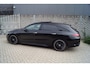 Mercedes-Benz CLA Shooting Brake 180 Business Solution AMG Autom Panodak Leder/Alcantara Navi Camera Clima Adaptieve Cruise