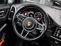 Porsche Cayenne 3.0 E-Hybrid Platinum Edition | SPORTDESIGN | SPORTCHRONO | PASM LUCHTVERING | PANORAMA/SCHUIF-KANTELDAK | INNODRIVE | 18-WEG STOELEN | HEAD-UP | ELEKTR.TREKHAAK | 22 INCH |