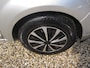 Dacia Sandero 1.6 Lauréate met airco + trekhaak apk  29-11-2026