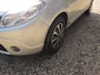 Dacia Sandero 1.6 Lauréate met airco + trekhaak apk  29-11-2026