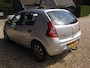 Dacia Sandero 1.6 Lauréate met airco + trekhaak apk  29-11-2026