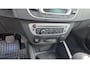 Renault Megane Estate 1.2 TCe Limited 101pk Navigatie, Panoramadak, Cruise, Pdc, 16"Lichtmetaal