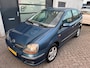 Nissan Almera Tino 2.0 Ambience Airco / Automaat