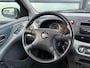 Nissan Almera Tino 2.0 Ambience Airco / Automaat