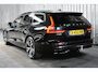 Volvo V60 B4 197PK Plus Dark | Trekhaak | Leder | Schuifdak |