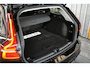Volvo V60 B4 197PK Plus Dark | Trekhaak | Leder | Schuifdak |