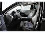 Volvo V60 B4 197PK Plus Dark | Trekhaak | Leder | Schuifdak |