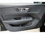 Volvo V60 B4 197PK Plus Dark | Trekhaak | Leder | Schuifdak |