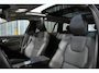 Volvo V60 B4 197PK Plus Dark | Trekhaak | Leder | Schuifdak |
