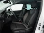 Opel Crossland X 1.2 Turbo Online Edition Sport (APPLE CARPLAY,LANE ASSIST,STUUR-STOELVERWARMING,KEYLESS,CAMERA,CRUISE,LM-VELGEN)