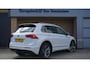 Volkswagen Tiguan 2.0 TSI 180pk DSG 4Motion 2x R-Line & Highline Pano.Dak Exclusive-Leder Trekhaak 19inch LM Virtual Cockpit *1e Eigenaar* NL Auto!