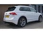 Volkswagen Tiguan 2.0 TSI 180pk DSG 4Motion 2x R-Line & Highline Pano.Dak Exclusive-Leder Trekhaak 19inch LM Virtual Cockpit *1e Eigenaar* NL Auto!