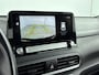 Hyundai Kona Electric EV Comfort Smart 64 kWh | SoH 95,5% | WLTP 484km | 3-fasen | Warmtepomp | Navigatie | Camera |