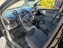 Toyota Aygo 1.0-12V Dynamic Navigator | AUTOMAAT | Met airco, elektrische ramen, navigatie en toerenteller!