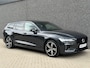 Volvo V60 2.0 T8 Twin Engine AWD R-Design | Pano | Dodehoekassistent | Carplay | Harman Kardon | Rijhulp | Rijstrookassistent |