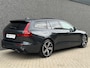 Volvo V60 2.0 T8 Twin Engine AWD R-Design | Pano | Dodehoekassistent | Carplay | Harman Kardon | Rijhulp | Rijstrookassistent |