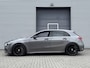 Mercedes-Benz A-klasse 250 Premium I Aut. I AMG I Leder I Pano.dak I Leder I Camera I Carplay