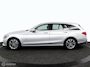 Mercedes-Benz C-klasse Estate 350 e Lease Edtion Plug-in Hybride | 81Dkm NAP | Luchtvering | Elec. kofferklep | Led verlichting | Stoel verwarming | Zwart hemel |DEALER-STAAT