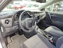 Toyota Auris 1.8 Hybrid DYNAMIC ULTIMATE STOELVERW KEYLESS 17'' LM-VELGEN 4S-BANDEN NAVI CLIMATE CONTROL BLUETOOTH CRUISE CONTROL