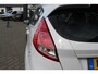 Ford Fiesta 1.0 Style Ultimate | Incl. 12 maanden garantie | Dealer onderhouden | Cruise control | Parkeersensoren | Airco | Verwamde voorruit | Bluetooth | Navigatie