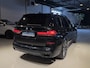 BMW X7 xDrive40i M-Pakket 7 Pers Panodak|Skylounge|Luchtvering Saphire Zwart!