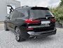 BMW X7 xDrive40i M-Pakket 7 Pers Panodak|Skylounge|Luchtvering Saphire Zwart!