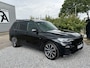 BMW X7 xDrive40i M-Pakket 7 Pers Panodak|Skylounge|Luchtvering Saphire Zwart!