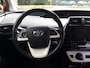 Toyota Prius 1.8 Full Hybrid 122PK Aut Active | Navi | BT | Cruise & Climate Control | Camera achter | Parkeersensoren v+a | Trekhaak | Draadloze telefoonoplader