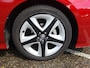 Toyota Prius 1.8 Full Hybrid 122PK Aut Active | Navi | BT | Cruise & Climate Control | Camera achter | Parkeersensoren v+a | Trekhaak | Draadloze telefoonoplader